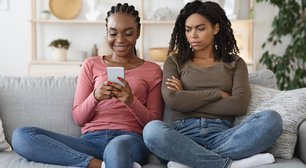 Nem tudo são flores! Veja como cada signo lida com o ciúme