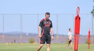 Pezzolano sofre com ausência de jogador importante em treino do Internacional