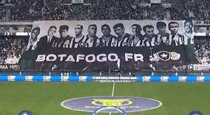 Torcedores avaliam retirada de Marlon Freitas de bandeirão dos ídolos