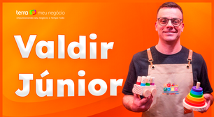 Como Valdir Júnior criou um negócio de sucesso com brinquedos 'raiz' e educativos