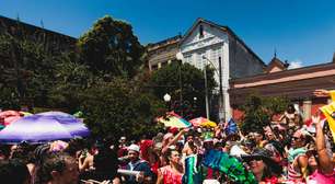 Carnaval de rua do Rio terá Airbnb como plataforma oficial de hospedagens; Riotur adota novo modelo de patrocínios aos blocos