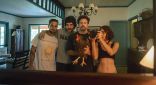 Foto em Grupo, com integrantes de Anavitória, Lagum e Daparte, anuncia turnê