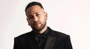 Até Batmóvel! Neymar impressiona ao mostrar veículos de luxo