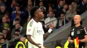 Vini Jr é flagrado criticando Gonzalo Garcia em goleada do Real