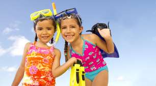 Veja quais cores de trajes de banho são mais seguras para crianças e adolescentes