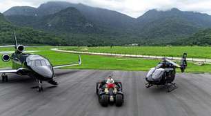 Neymar ostenta helicóptero, avião e 'Batmóvel'; coleção é avaliada em mais de R$ 300 milhões