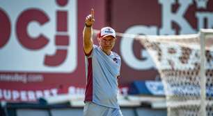 Técnico campeão com o Vila Nova muda de rumo e tem novo clube confirmado para 2026