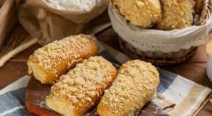 Pão cuca de padaria fofinho e com aquela farofa crocante irresistível para o seu café da tarde