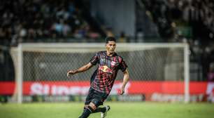 Red Bull Bragantino contrata o zagueiro Alix Vinícius até o fim de 2028
