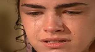 'Terra Nostra': Como assim? Dolores aconselha Giuliana a deixar Juanito sob os cuidados de Hortência