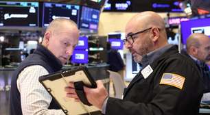 S&amp;P 500 fecha em baixa e ações relacionadas à IA impulsionam Nasdaq