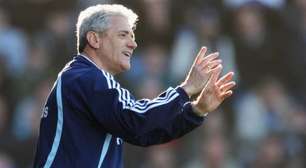 Ídolo histórico do Newcastle é internado e clube confirma diagnóstico grave