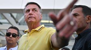 Exames de Bolsonaro apontam 'lesões leves' após queda na prisão
