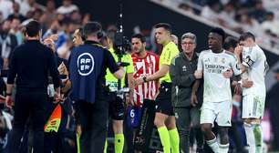 Vini Jr. bate-boca com Simeone ao ser substituído em vitória do Real sobre o Atlético de Madrid