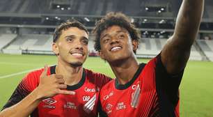 Athletico aposta na juventude e estreia com vitória no Paranaense