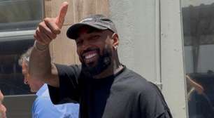 Em desembarque, Gerson deixa recadinho para torcida do Cruzeiro: "Agora"