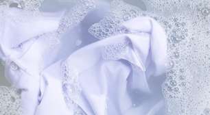 Como desencardir roupa branca: truques infalíveis para deixar suas peças claras como novas novamente