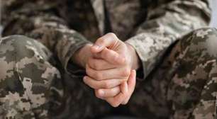 Justiça Militar condena soldado por usar pênis para acordar colega em quartel