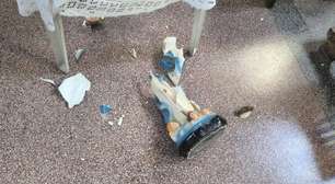 Mulher destrói imagem de Nossa Senhora dentro de igreja em Pernambuco