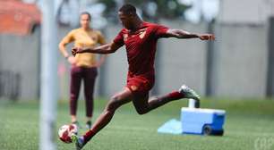 Athletico-PR vê técnico reagir após afastamento de Marcão: "Quem se prejudica sempre é o"