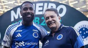 Gerson é ovacionado ao ser apresentado no Mineirão