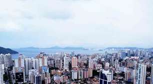 Santos lidera número de centenários na Baixada Santista e tem o maior jardim de praia do planeta