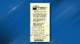 Homem persiste por 20 anos e ganha na loteria jackpot