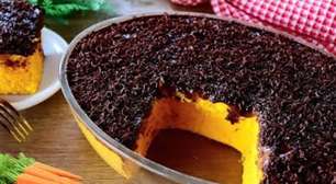 Receita de bolo de cenoura perfeito feito em 8 minutos para economizar gás e tempo no seu dia a dia