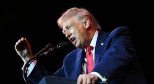 Trump mantém ataques aéreos ao Irã como opção, diz a Casa Branca