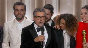 Kleber Mendonça Filho faz apelo a jovens cineastas ao receber prêmio no Globo de Ouro