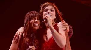 Convidada surpresa, Melody elogia Anitta no "Ensaios"