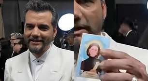 Wagner Moura leva 'santinho' de Fernanda Torres ao Globo de Ouro