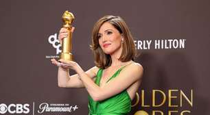 Vencedora do Globo de Ouro diz que marido faltou à premiação para adotar lagarto em feira de répteis