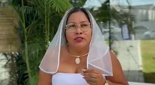 Mulher usa vestido de noiva para tomar posse em concurso: 'Até que a morte nos separe'