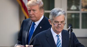 Ataques de Trump a Powell reacendem debate sobre independência do Fed
