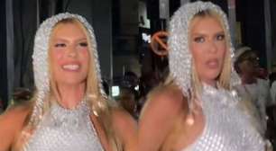 VÍDEO: Lore Improta mostra barrigão de grávida em ensaio de rua da Viradouro e rouba a cena