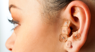 Sementes auriculares: conheça técnica popular para controlar a ansiedade