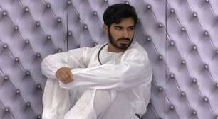 'BBB 26': Ricardinho aperta o botão vermelho e desiste do Quarto Branco