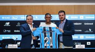 "Um sonho que eu estou realizando": Tetê se declara ao Grêmio em retorno ao clube