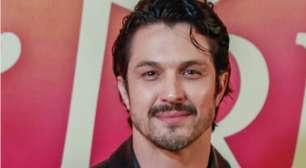 Romulo Estrela fala sobre Paulinho em Três Graças e parceria com Sophie Charlotte