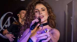 Estreia de 'Coração Acelerado' com Paula Fernandes como avó da protagonista agita internautas; aparência da atriz divide opiniões: 'Monte de procedimentos no rosto'