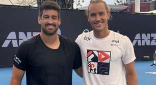 Rafa Matos e Orlando Luz derrubam dupla com ex-Nº 1 e vão às oitavas em Adelaide