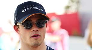 F1: Nyck de Vries seguirá na McLaren como piloto de simulador em 2026