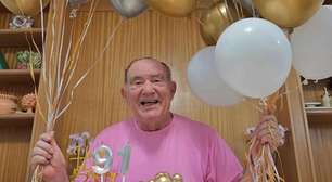 Renato Aragão completa 91 anos e recebe homenagem da filha Lívian