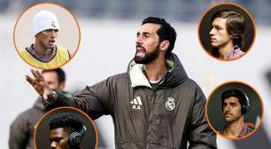 Arbeloa deixa quatro medalhões fora em estreia no Real Madrid