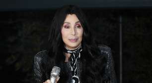 Cher exige que viúva de Sonny Bono pague US$ 1 milhão em custos legais