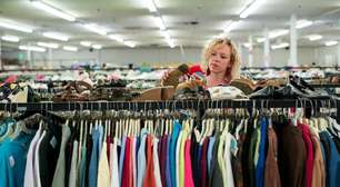 Você compra roupas usadas? Veja o que o Espiritismo diz sobre o hábito