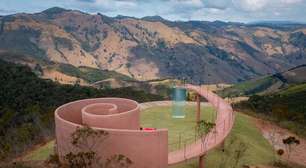 Casa na Bocaina (SP) ganha cápsula aquática imersiva para hóspedes