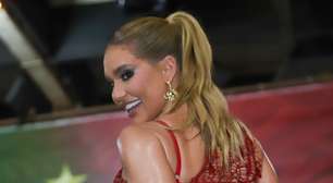 Carnaval: Virgínia volta ao ensaio da Grande Rio com look "desfiado"