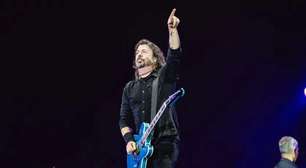 Operário do rock: 10 participações inesperadas de Dave Grohl em shows